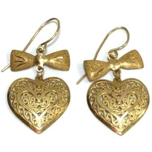 Ladies 10k Yellow Gold 1.0 Grams Heart Dangle/Drop Earrings